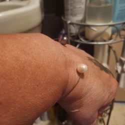 OPEN END DOUBLE PEARL BRACELET