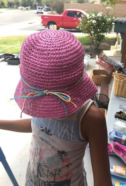 Girls hat in a very good condition