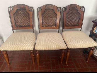 6 Table chairs