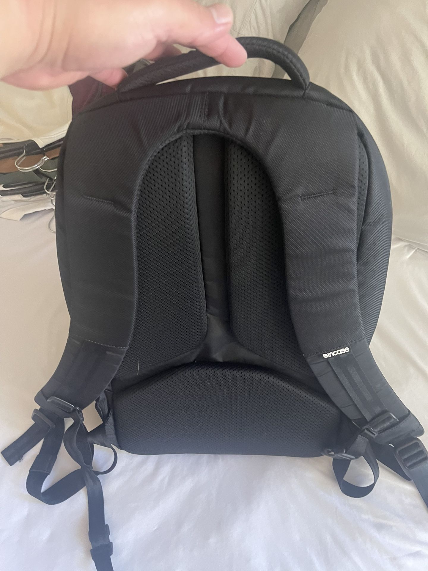Incase Icon Lite Backpack
