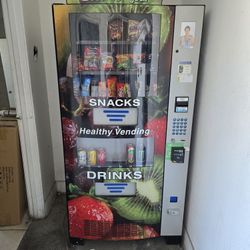 Combo Vending Machine With Card Reader