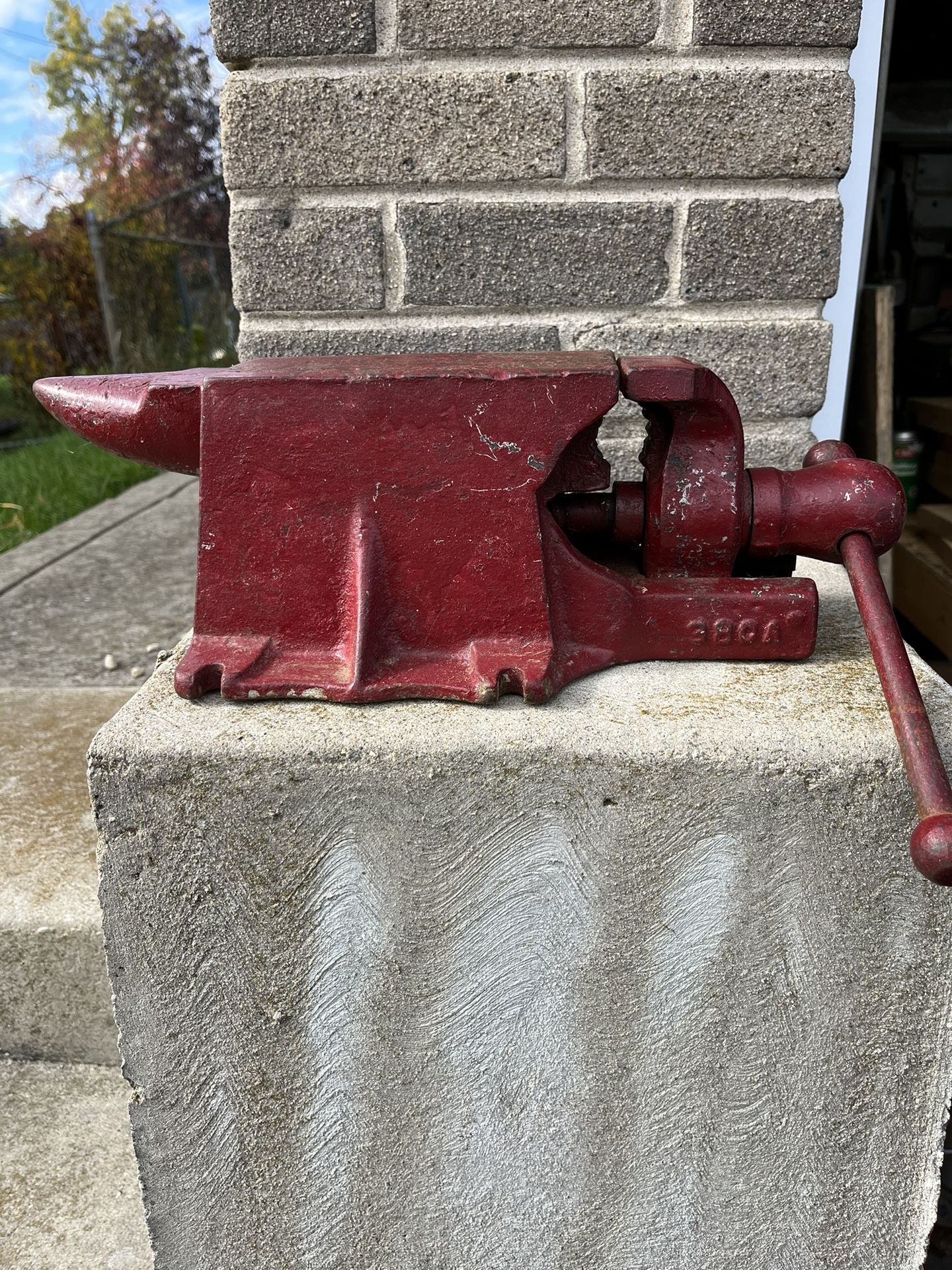 Antique Shields Blacksmith Anvil Bench Vise Combo 380A Patent 1912
