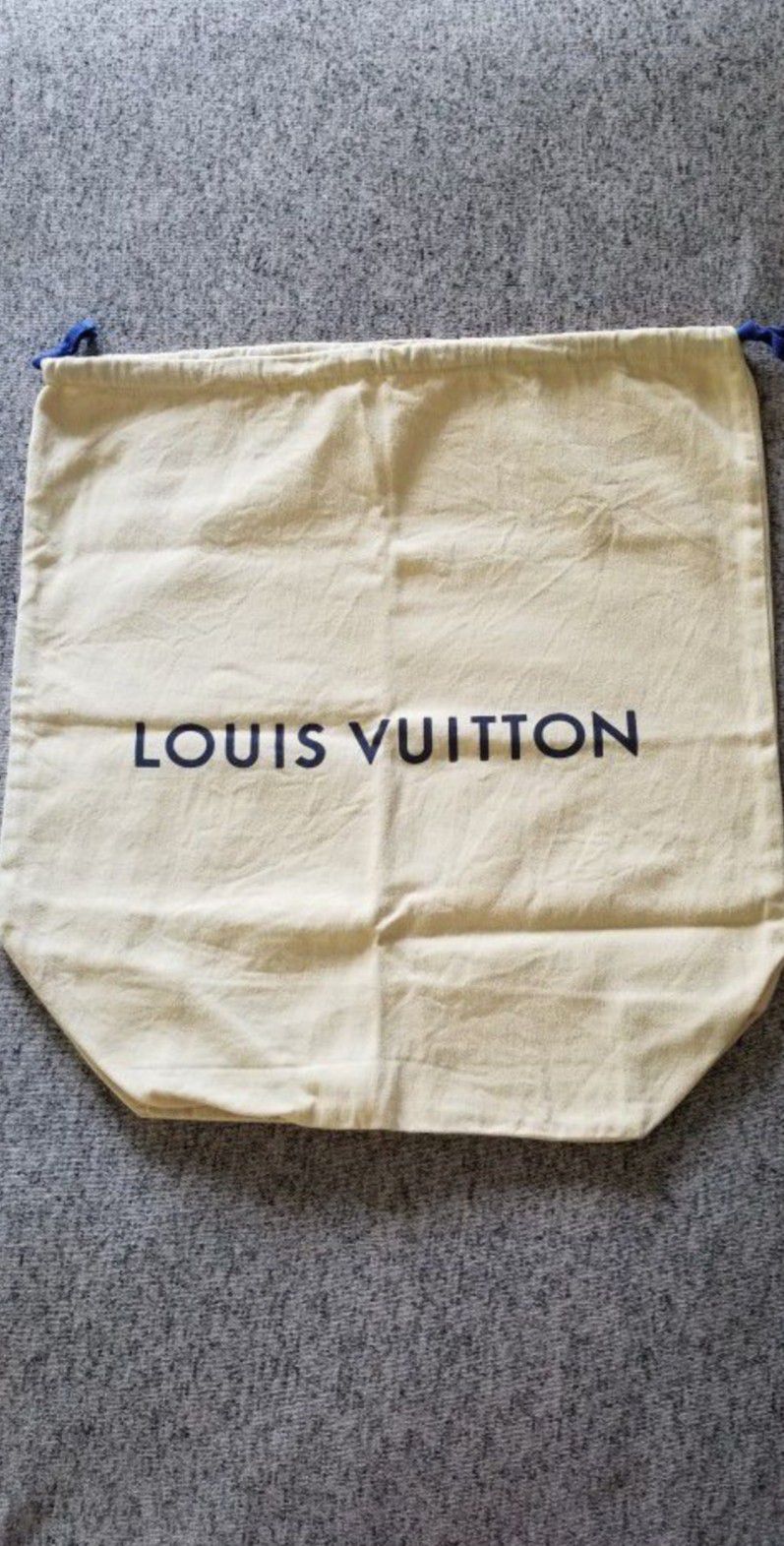 *Louis Vuitton* Tan Dust Bag w/drawstring. 