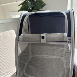 Pet carrier For Cats/Small Dogs (new)