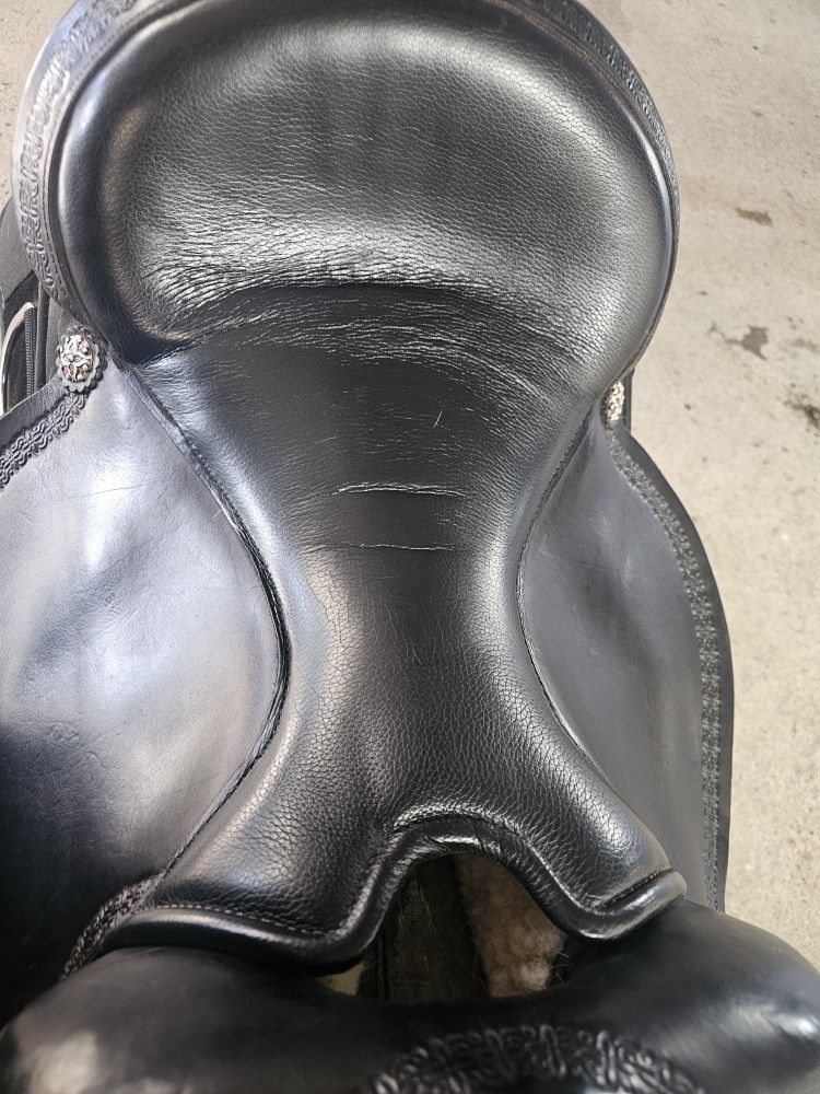 Circle Y High HORSE 17 INCH TRAIL SADDLE