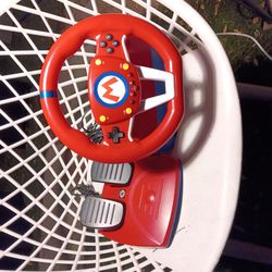Like New Mario Kart Wheel and Pedals