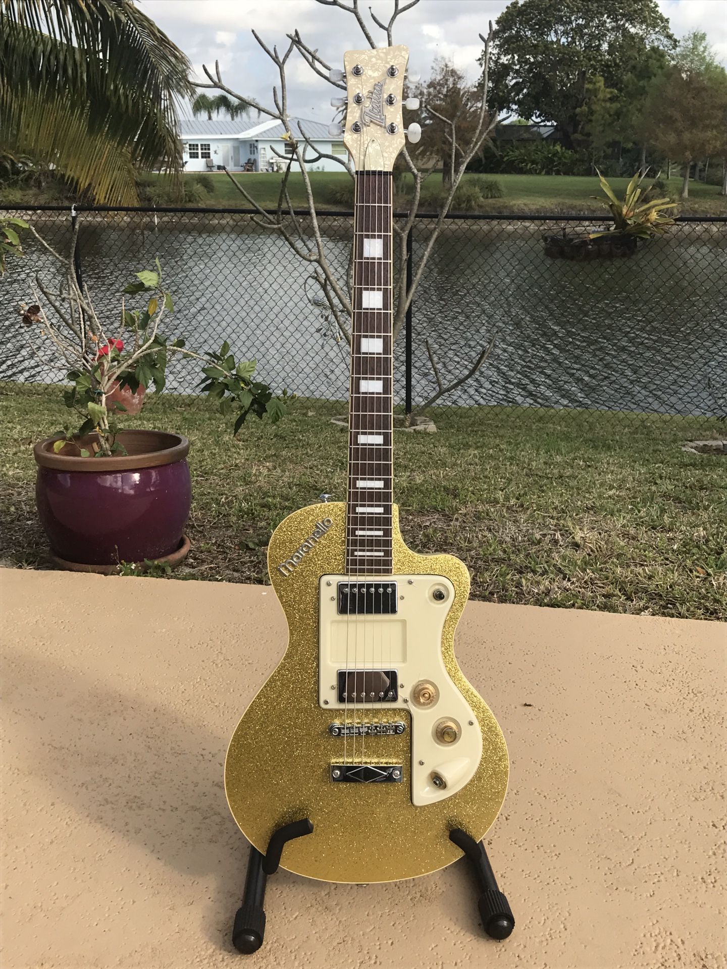 Italia Maranello Classic Rare Gold Sparkle Electric Guitar with