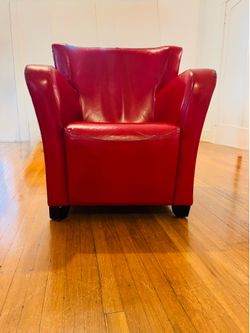 Retro Red Leather Club Chair ❤️🪑