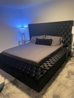 Queen bed with regular mattress