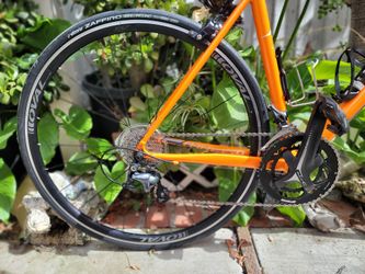 FUJI ROUBAIX CUSTOM⭐️ロードバイク　オレンジ　【3612】 Fuji Roubaix LE three.0 Performance Bike Exclusive for Sale in San