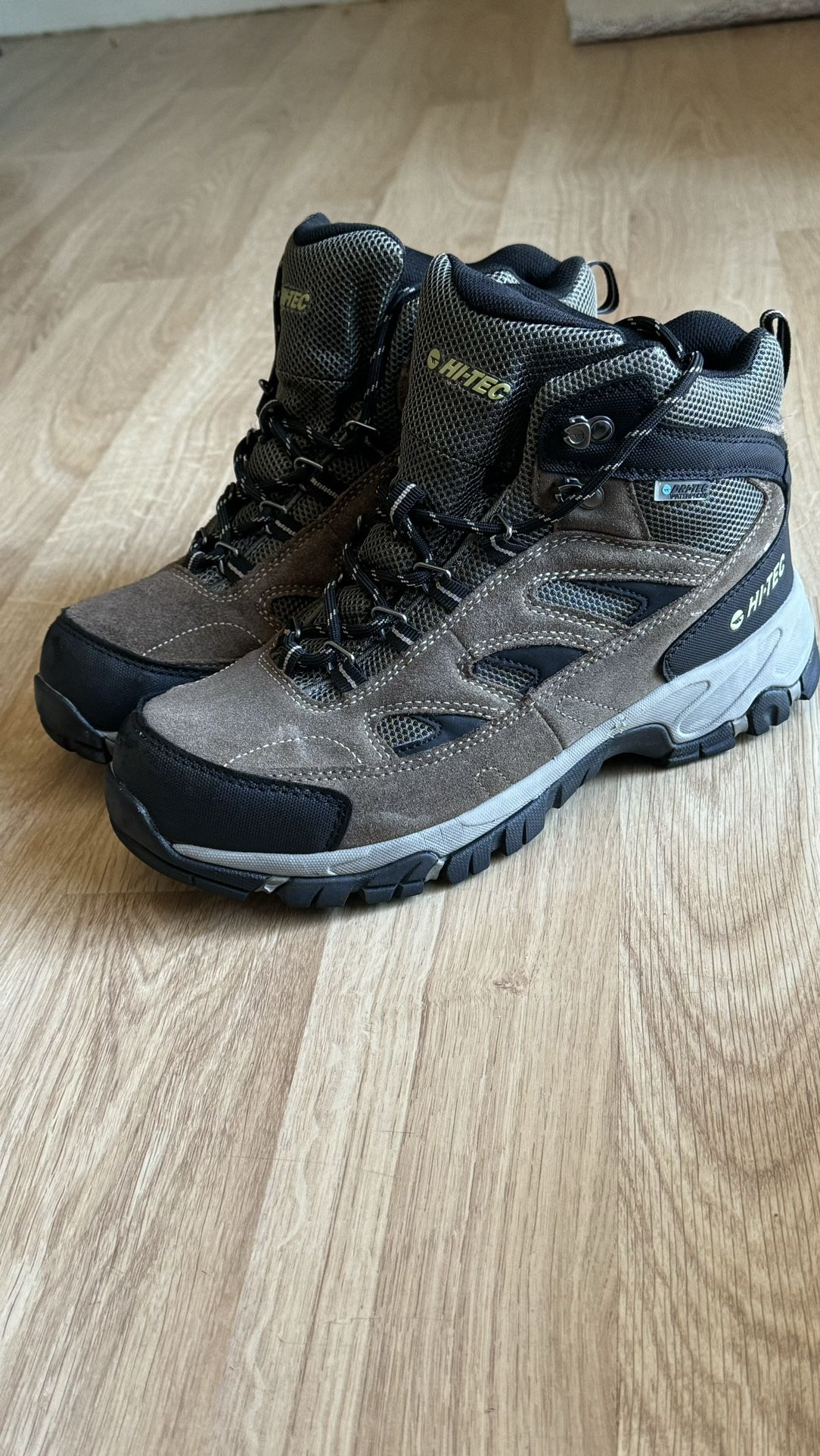 Men’s HI-TEC Yosemite WP Mid Waterproof Hiking Boots Breathable Outdoor Size 7.5