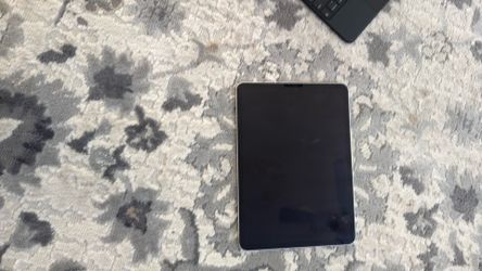 iPad And Keyboard Fourth Generation