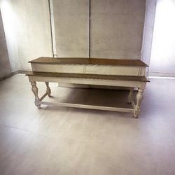 Liberty Furniture Magnolia Manor Antique White Console Bar Table. 