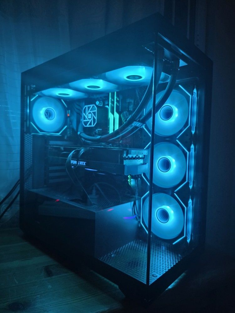 Gaming PC - RTX 3070 Ti / Ryzen 7 5700x