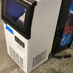 Commercial Ice Maker