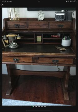 Link Taylor Roll Down Desk 
