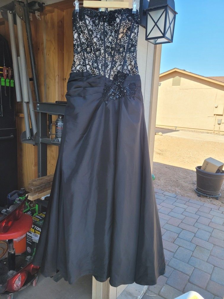 Formal Strapless Dress
