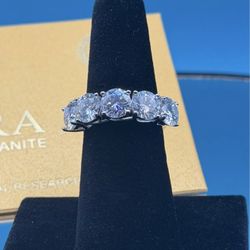 #- 143 Gorgeous 5 Carat Moissanite Wedding Band - Statement Piece Size 6