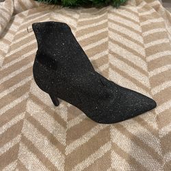 Women’s Booties Size 5 1/2