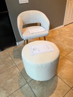 Better Homes & Gardens Velvet Accent Chair and Faux Sherpa Ottoman Set Brand New!