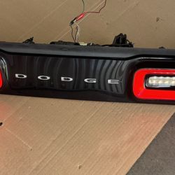 2015-2022 Dodge Challenger Rear Center Trunk Tail Light Assembly Lamp LED OEM