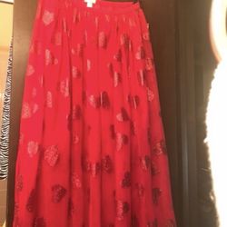 Red HEART Tule Skirt - NEW W/Tags.  🥰
