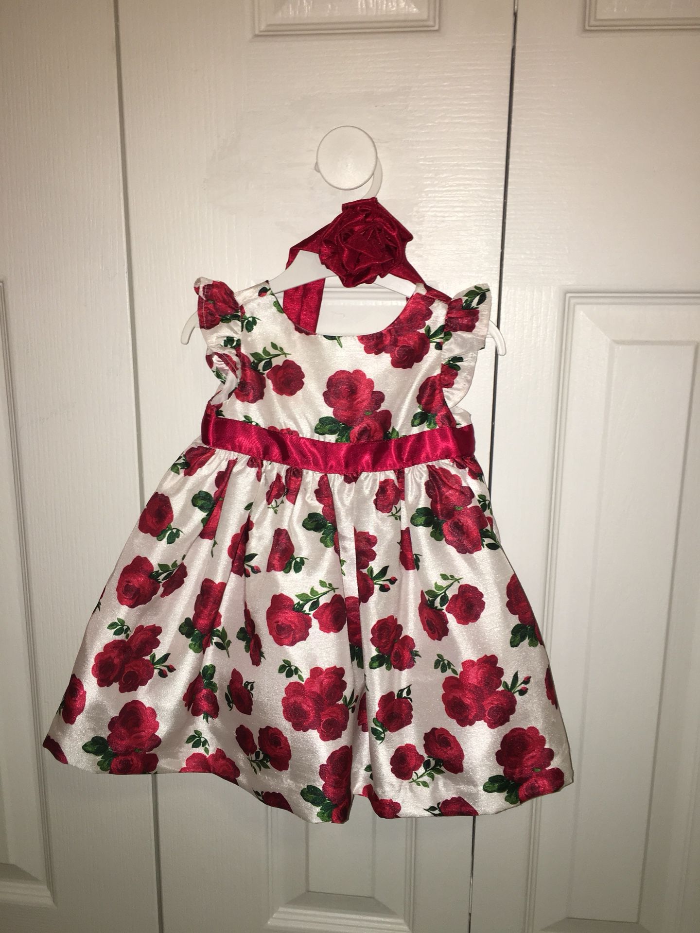 Red and white flower roses baby girl dress 3-6 months