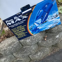 Water Tech Pool Blaster Max Handheld Cleaner Pool Vacuum (Open Box) used