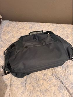 Bag Thule Aion Duffel Bag  New Travelers 👀 At Reg$$$ Please Don’t Lowball Me