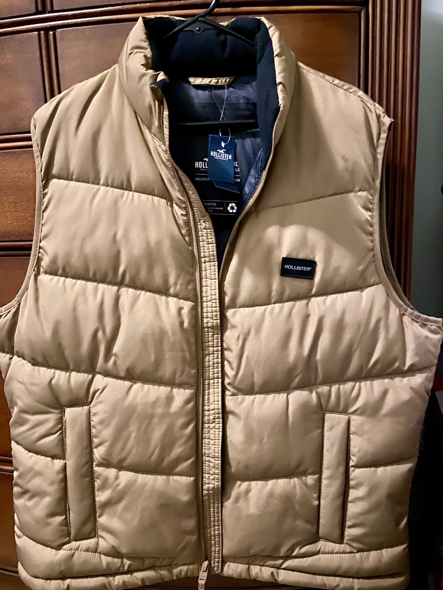 Hollister - Light Brown Puffer Vest
