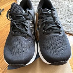 ASICS EvoRide2 - Women’s Size 11