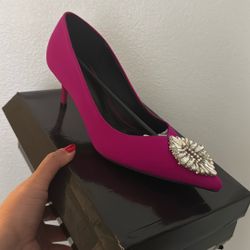 Hot Pink Kitten Heals New Size 7