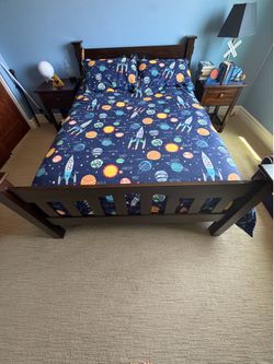Pottery Barn Kids Full size Kendall Bed Set