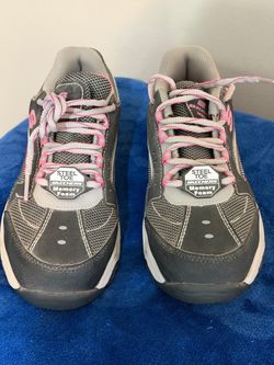 Women’s steel toe shoes 👟 USA 7