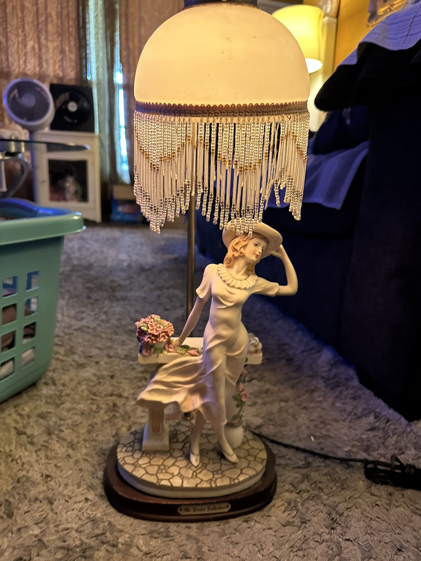 Crosa Collection Antique Lamp