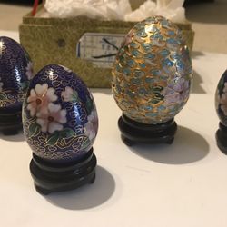 OPEN BOX nice Vintage a set of  CLOISONNE EGGS (4 eggs) lotus with  wood stand