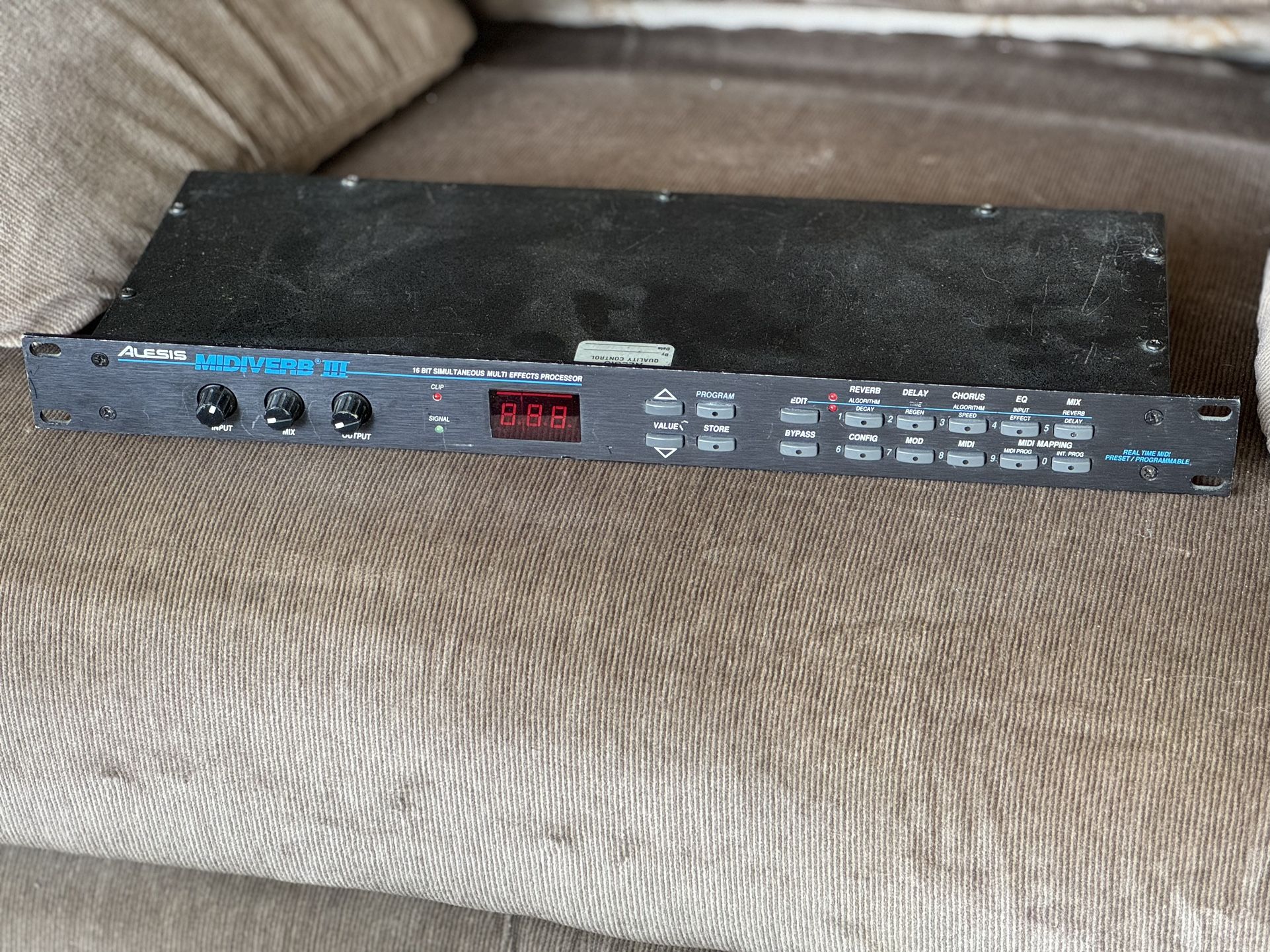 Alesis Midiverb III 16 Bit Simultaneous Multi Effects Processor