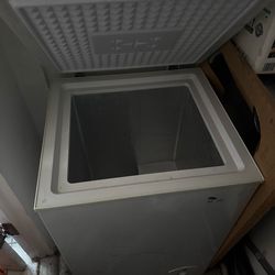 Insignia™ - 3.5 Cu. Ft. Garage-Ready Chest Freezer - White