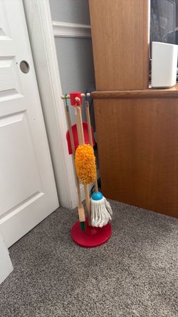 Melissa and Doug cleaning tools