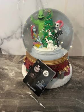Nightmare Before Christmas Light Up Water Snow Globe Plays Music Sound Disney