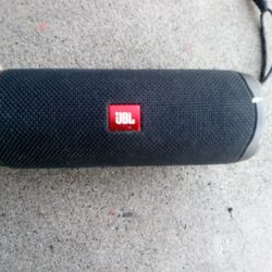 JBL Flip 5 Bluetooth Speaker!