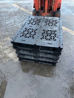 Heavy Duty Plastic Pallets 40x32