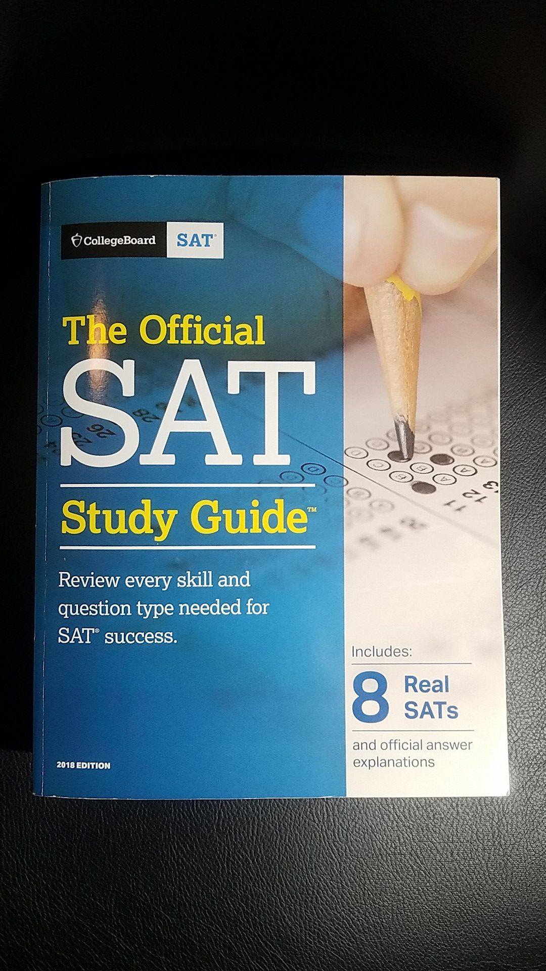 The Official SAT Study Guide 2018 Edition (College Board)