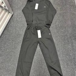 Black Alo Pullover Sweatsuit Set