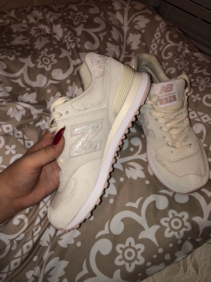 NEW BALANCE ONLY WORN 2X