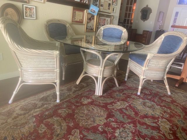Wicker Warehouse Classic Wicker Rattan 4 Chair Dining Set IN PERFECT CONDITION