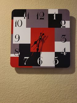Abstract Analog Clock w/2pr Blackout curtains 2pr sheer combo