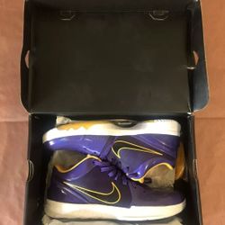 DS UNDEFEATED x NIKE KOBE IV 4 PROTRO UNDFTD PE COURT PURPLE LAKERS Size US 11