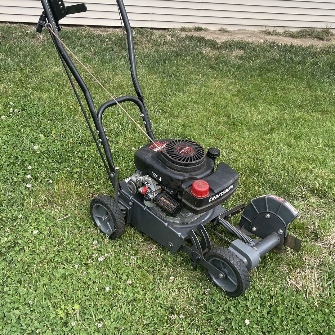 Craftsman Eager 1 Lawn Edger for Sale in Babylon NY OfferUp