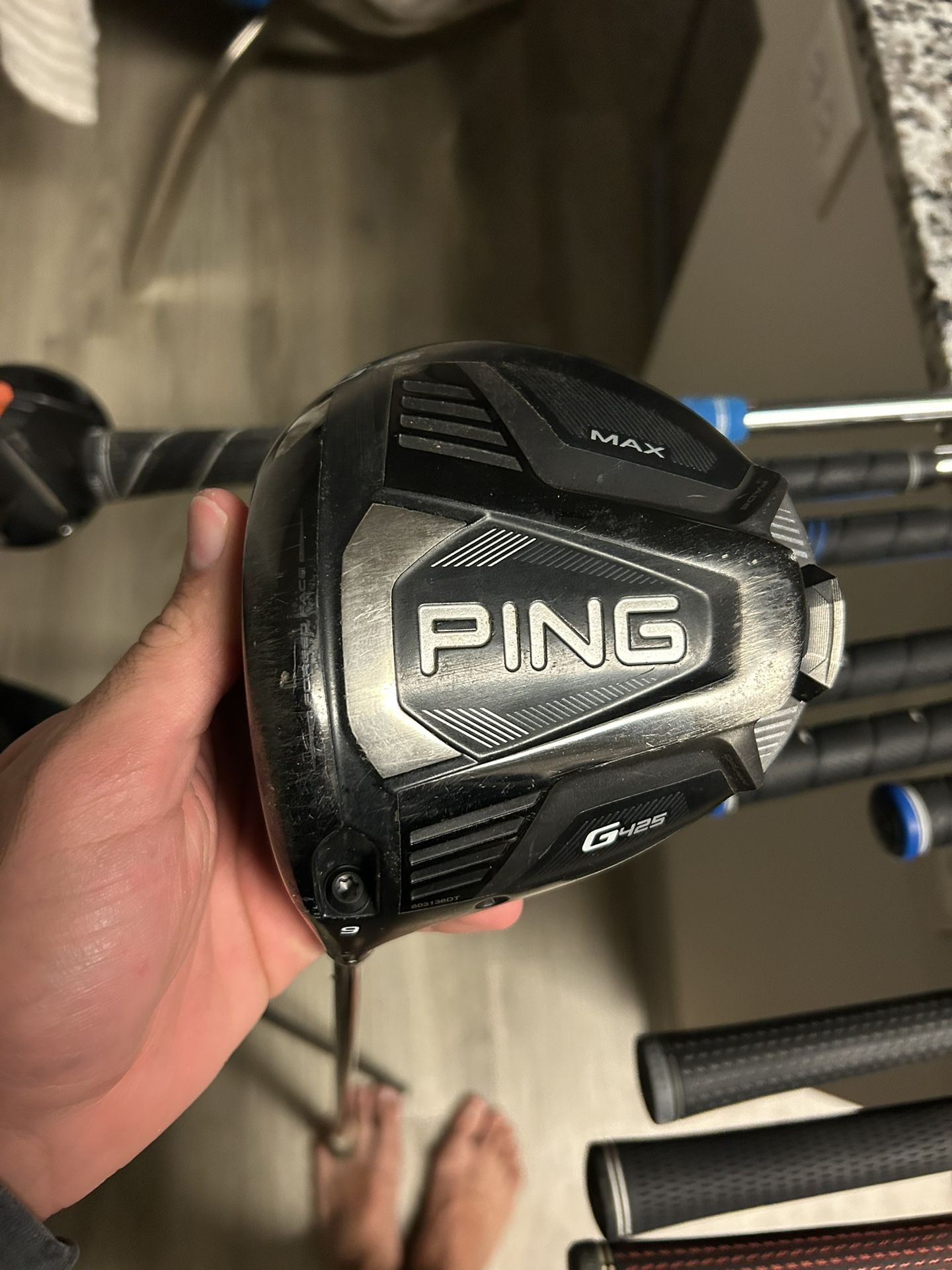 LEFT HAND SET GOLF CLUBS